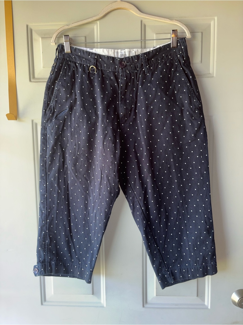 Publish navy/white polka dot capris size 32